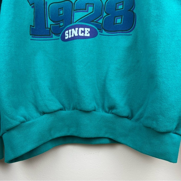 SOLD  Disney Designs Minnie Crewneck Sweatshirt Made in USA The One and Only XXL - Picture 4 of 12